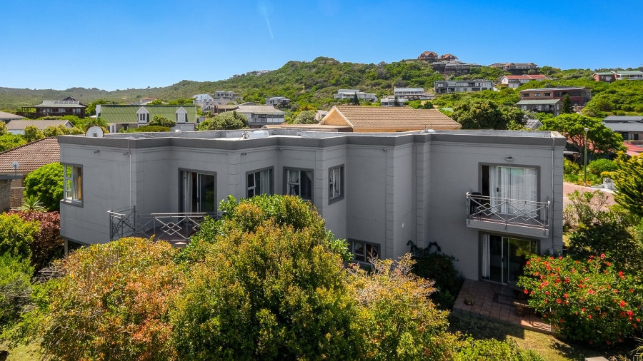 5 Bedroom Property for Sale in Cola Beach Western Cape